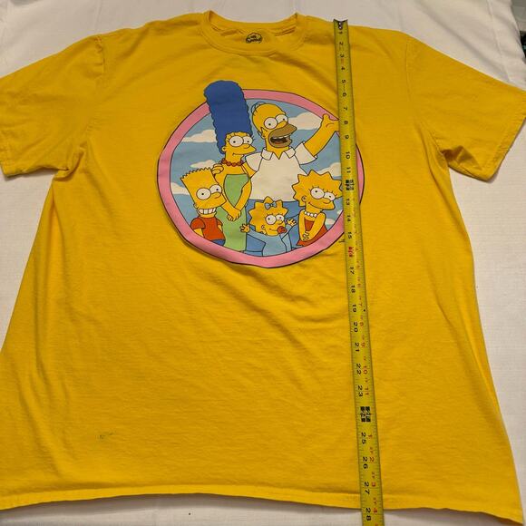 The Simpsons Family Yellow Tee Shirt Men’s Size XL Homer Marge Bart Lisa - Picture 7 of 7
